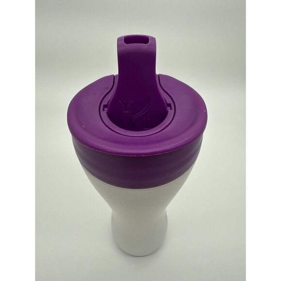Young Living Trimr 20oz Purple Shaker Blender Bottle - Picture 3 of 4